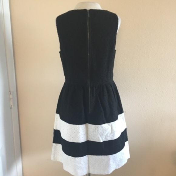 *3 for $10* Black and white striped eyelet dress - Picture 3 of 5